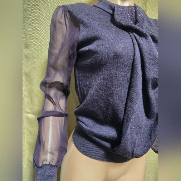 Elegant Sheer Sleeve Purple Top - Picture 6 of 8